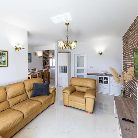 Lovely In With Kitchen Holiday home Marina