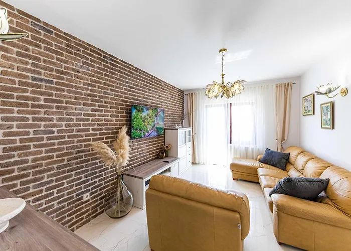 Lovely In With Kitchen