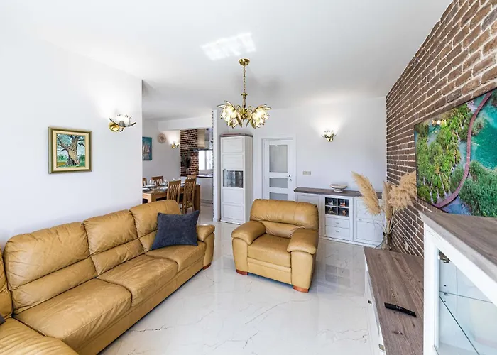 Lovely In With Kitchen Nyaraló Marina