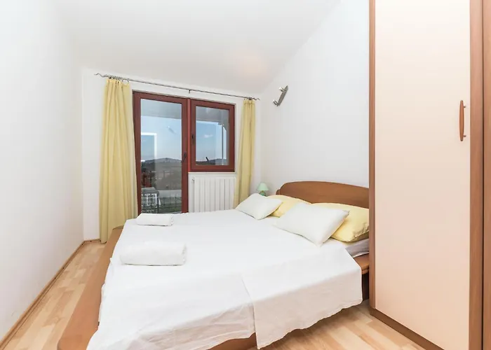 Lovely In With Kitchen Nyaraló